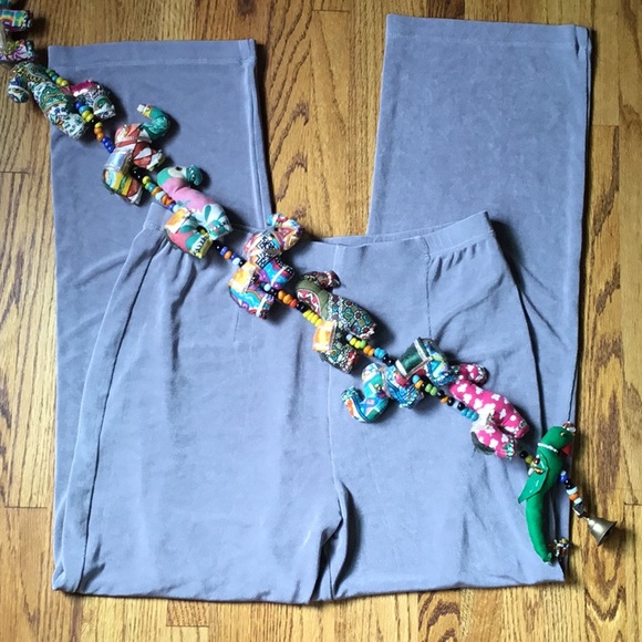 Grey Travelers By Chico’s Pants, Size 1 Short - Picture 4 of 4